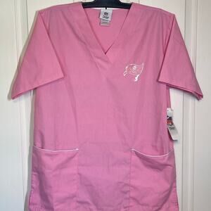 NFL Team Apparel Pink Buccaneers Scrub Top Women’s Small Nurse Medical Shirt